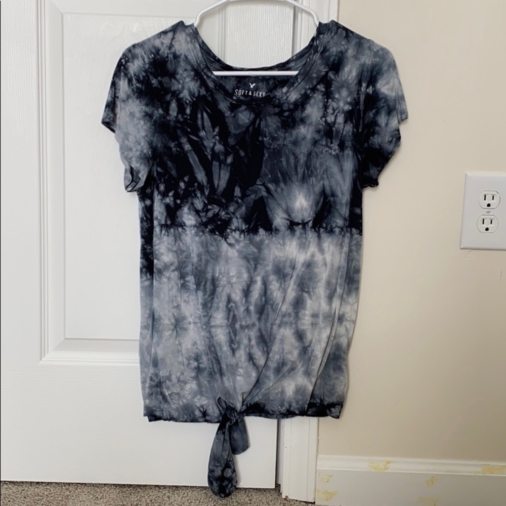 American Eagle Soft & Sexy shirt with tie in front